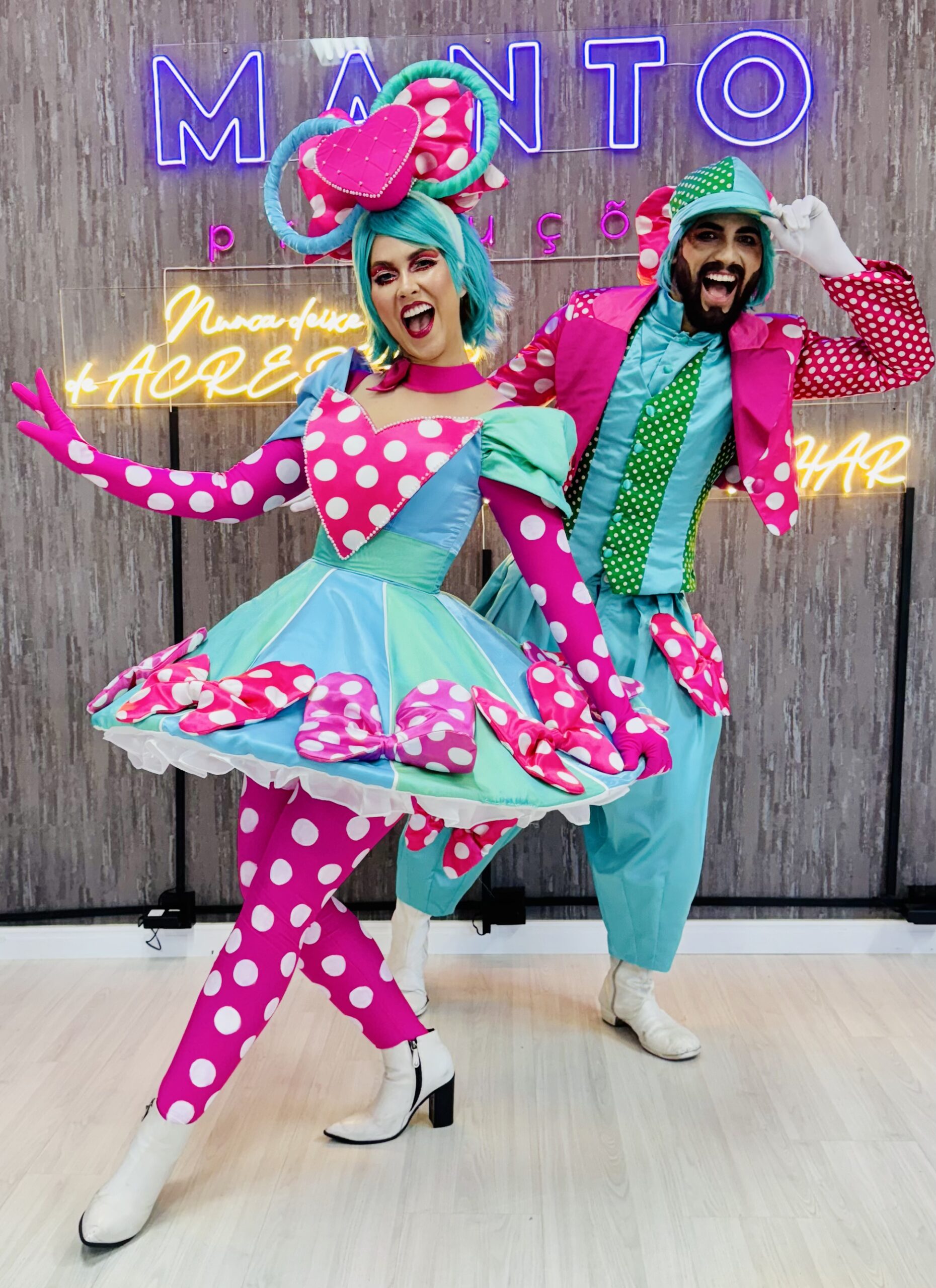 Lacinho e Petit Poá