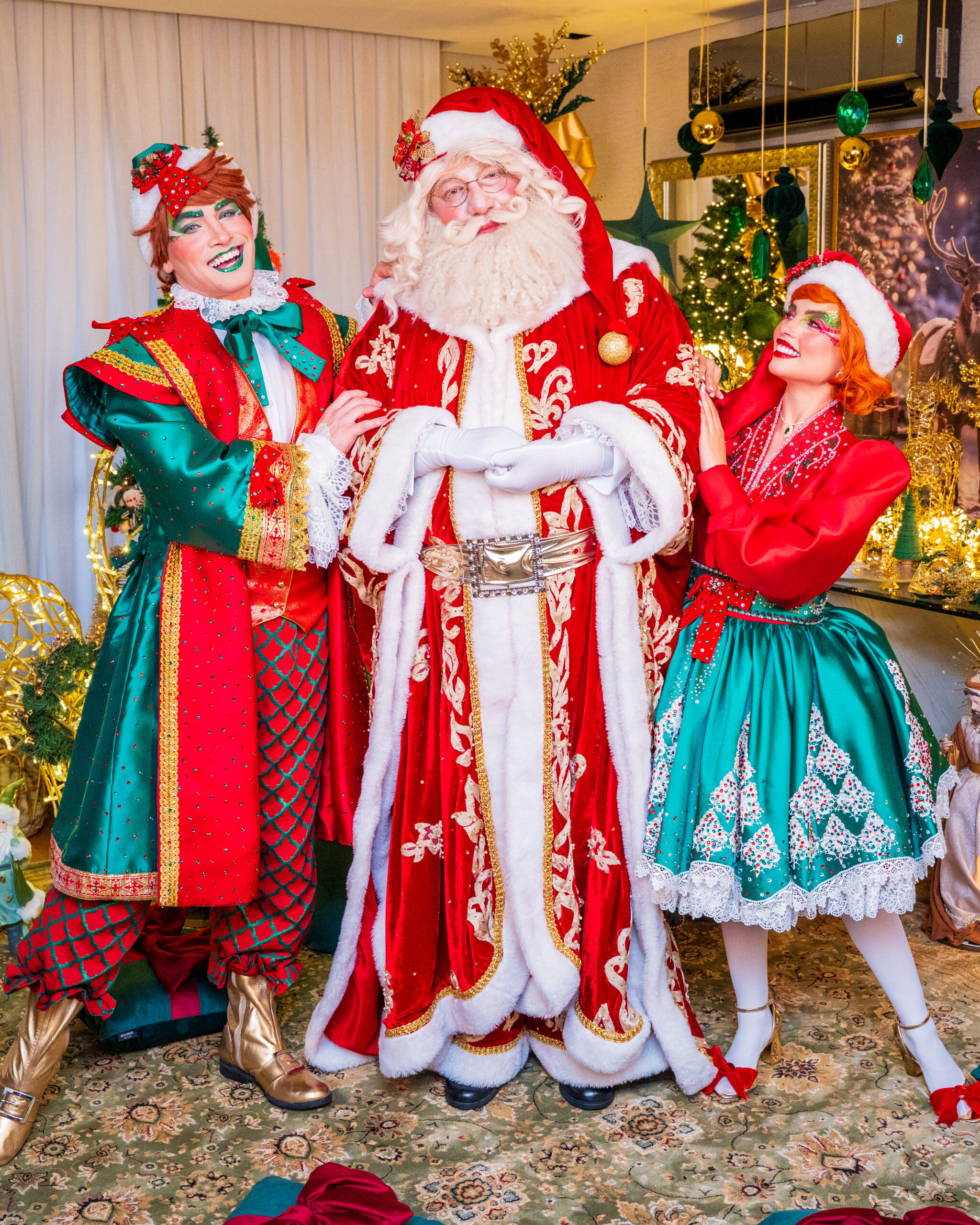 Papai Noel e Ajudantes Duendes - Imagem 2